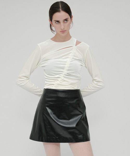 kiehtova（キエトヴァ）の「【kiehtova】VELOR SLIT GATHER TOPS/ベロア スリット ギャザー トップス KTWR46（Tシャツ/カットソー・レディース・ホワイト/ピンク/ブラック・FREE）」の11枚目の写真