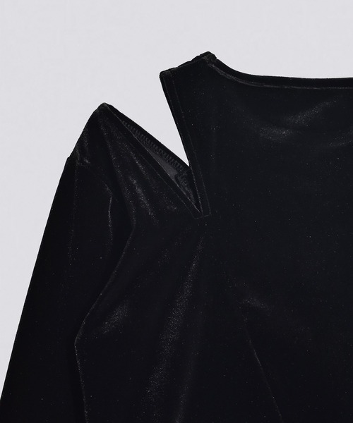 kiehtova（キエトヴァ）の「【kiehtova】VELOR SLIT GATHER TOPS/ベロア スリット ギャザー トップス KTWR46（Tシャツ/カットソー・レディース・ホワイト/ピンク/ブラック・FREE）」の22枚目の写真