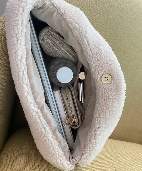 MAJESTIC LEGON（マジェスティックレゴン）の「ハートポーチセットキルティングバッグ（ショルダーバッグ・レディース・キャメル/ブラック・FREE）」の15枚目の写真