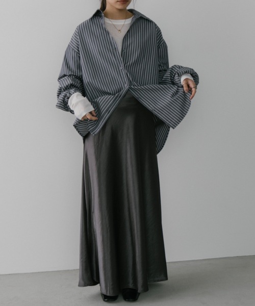 DRWCYS（ドロシーズ）の「サテンナロースカート（スカート・レディース・ブラック/グレー・SMALL/MEDIUM）」の22枚目の写真