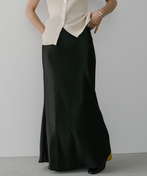 DRWCYS（ドロシーズ）の「サテンナロースカート（スカート・レディース・ブラック/グレー・SMALL/MEDIUM）」の6枚目の写真