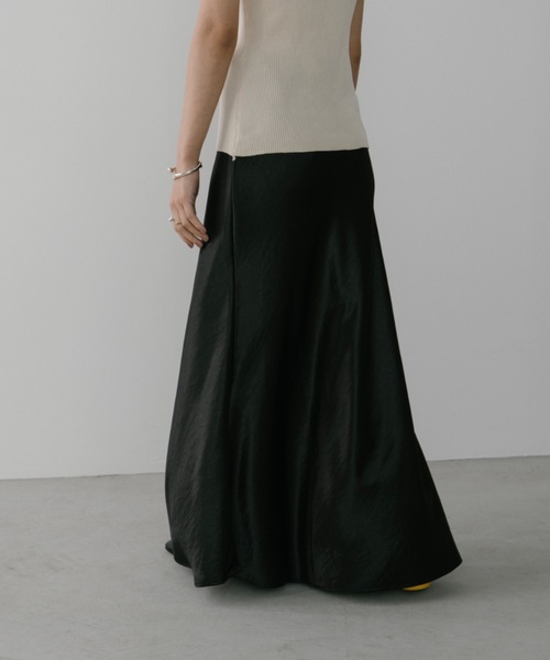 DRWCYS（ドロシーズ）の「サテンナロースカート（スカート・レディース・ブラック/グレー・SMALL/MEDIUM）」の7枚目の写真