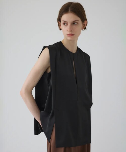 RIM.ARK（リムアーク）の「【RIM.ARK/リムアーク】Satin chic vest/サテンシックベスト（ベスト・レディース・ブラック/カーキ・FREE）」の2枚目の写真