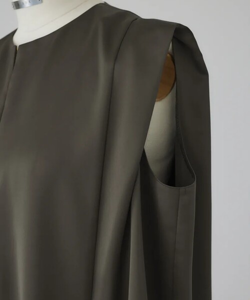 RIM.ARK（リムアーク）の「【RIM.ARK/リムアーク】Satin chic vest/サテンシックベスト（ベスト・レディース・ブラック/カーキ・FREE）」の22枚目の写真