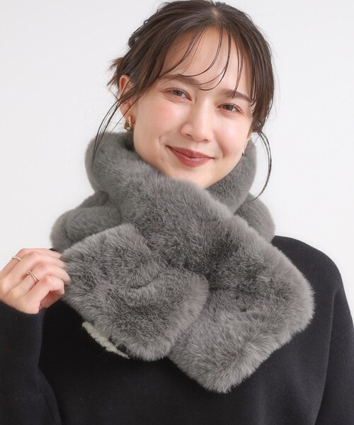 SHOO・LA・RUE（シューラルー）の「リバーシブルフラワーファーティペット（ストール/ショール・レディース・ベージュ系3/グレー系3/ブラック系3・00）」の13枚目の写真