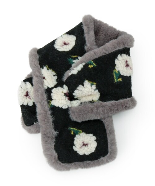 SHOO・LA・RUE（シューラルー）の「リバーシブルフラワーファーティペット（ストール/ショール・レディース・ベージュ系3/グレー系3/ブラック系3・00）」の11枚目の写真