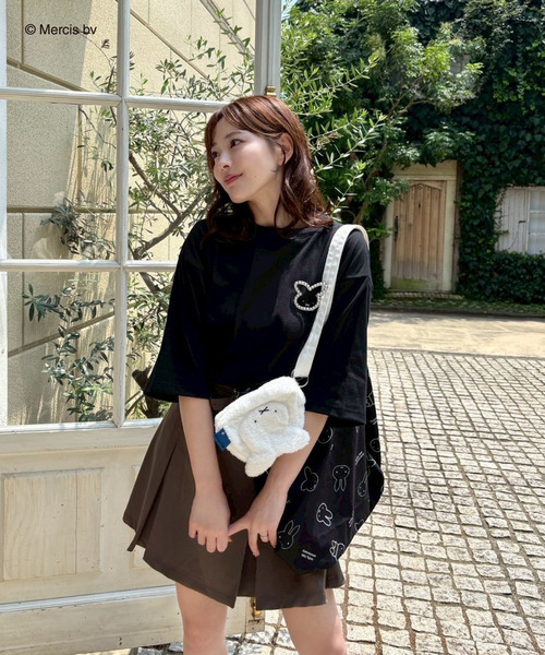 MIIA(ミーア)の「miffy バックプリントTシャツ(ナインチェ)(Tシャツ/カットソー・レディース・オフホワイト/ブラック・FREE)」の4枚目の写真