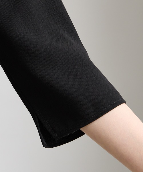 AIMER（エメ）の「【喪服・礼服・WEB限定】ウォッシャブル ウエスト切り替えノーカラージャケット・前開きファスナーブラウス・ワイドパンツ 3点セット ブラックフォーマルアンサンブル（スーツセット・レディース・ブラック・7号/9号/11号/13号/15号/17号/19号/T9号/T11号/T13号）」の5枚目の写真