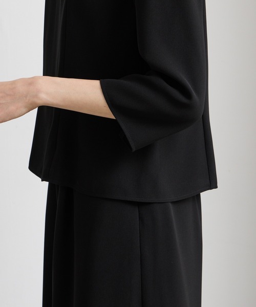 AIMER（エメ）の「【喪服・礼服・WEB限定】ウォッシャブル ウエスト切り替えノーカラージャケット・前開きファスナーブラウス・ワイドパンツ 3点セット ブラックフォーマルアンサンブル（スーツセット・レディース・ブラック・7号/9号/11号/13号/15号/17号/19号/T9号/T11号/T13号）」の7枚目の写真
