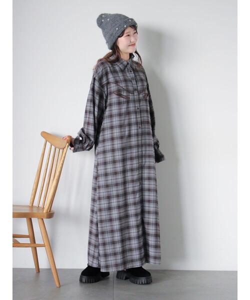 ehka sopo（エヘカソポ）の「ビジュー付きニットキャップ（ハット・レディース・グレー/ブラック/キナリ・F）」の16枚目の写真