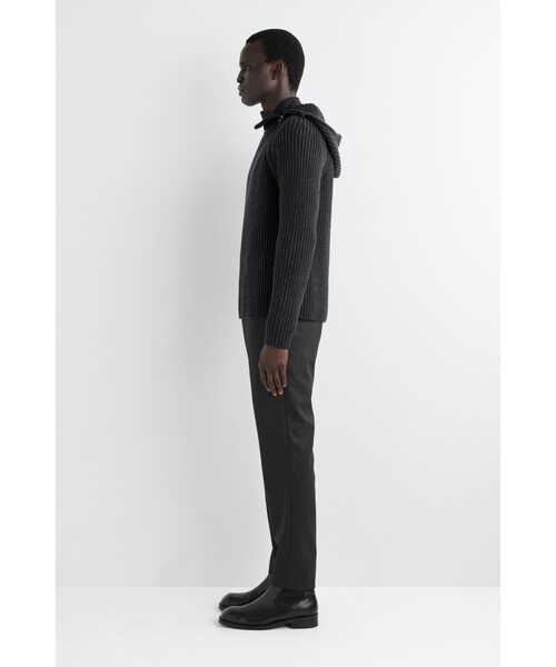 COS（コス）の「チャンキーリブウール綿フーディー（ニット/セーター