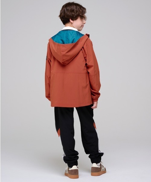 KRIFF MAYER Kid's Collection(クリフメイヤーキッズコレクション)の「【撥水・防汚】クリーネスアクティブマンパ(マウンテンパーカー・キッズ・オレンジ/オリーブ/ブラック/カラフル/ライトグレー・150/140/130/120/170/160)」の10枚目の写真