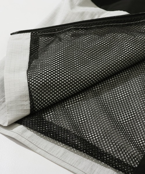 KRIFF MAYER Kid's Collection(クリフメイヤーキッズコレクション)の「【撥水・防汚】クリーネスアクティブマンパ(マウンテンパーカー・キッズ・オレンジ/オリーブ/ブラック/カラフル/ライトグレー・150/140/130/120/170/160)」の19枚目の写真