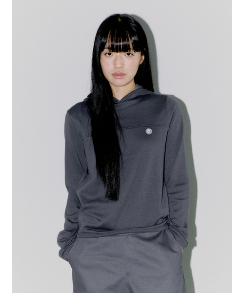 OAFISH(オアフィッシュ)の「CUTTING LOGO LABEL HOODIE, CHARCOAL(パーカー・レディース・その他・FREE)」の3枚目の写真