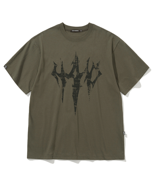 NOT4NERD(ノットフォーナード)の「N4ND Trident Logo T-Shirts - Khaki(Tシャツ/カットソー・レディース・その他・X-LARGE/MEDIUM/LARGE)」の1枚目の写真