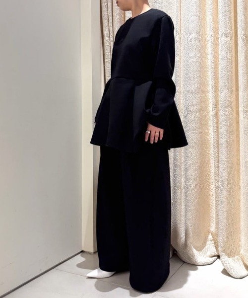 LE PHIL（ルフィル）の「◆ダンボールワイドシルエットパンツ（その他パンツ・レディース・ブラック/ネイビー・0/1）」の4枚目の写真