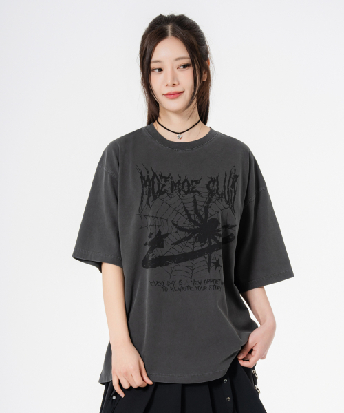MOZMOZ(モズモズ)の「スパイダー オーバーサイズ ピグメント 半袖Tシャツ チャコール(Tシャツ/カットソー・レディース・その他・XXL/M/XL)」の5枚目の写真