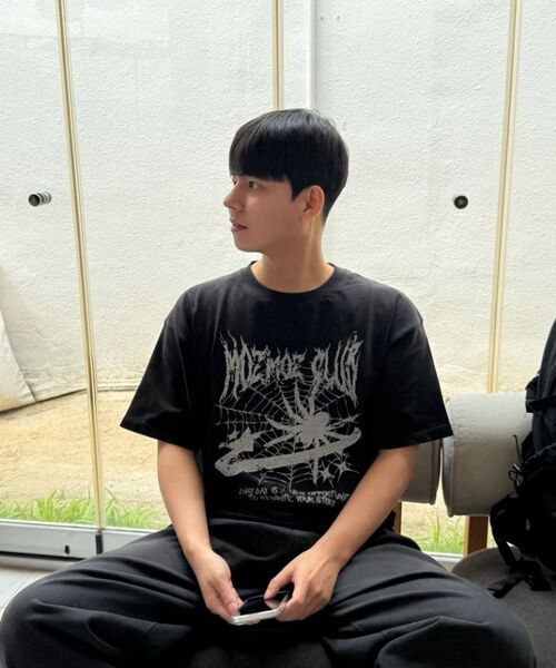 MOZMOZ(モズモズ)の「スパイダー オーバーサイズ ピグメント 半袖Tシャツ チャコール(Tシャツ/カットソー・レディース・その他・XXL/M/XL)」の10枚目の写真
