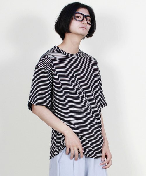 DEMARC(ドゥマーク)の「オーバーサイズ半袖Tシャツピンストライプブラック(Tシャツ/カットソー・メンズ・その他・LARGE/MEDIUM)」の8枚目の写真