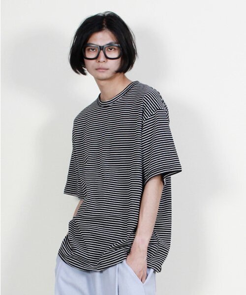 DEMARC(ドゥマーク)の「オーバーサイズ半袖Tシャツピンストライプブラック(Tシャツ/カットソー・メンズ・その他・LARGE/MEDIUM)」の5枚目の写真