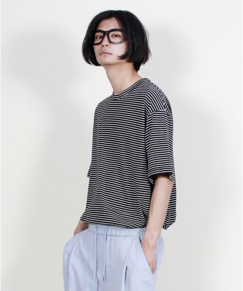 DEMARC(ドゥマーク)の「オーバーサイズ半袖Tシャツピンストライプブラック(Tシャツ/カットソー・メンズ・その他・LARGE/MEDIUM)」の7枚目の写真