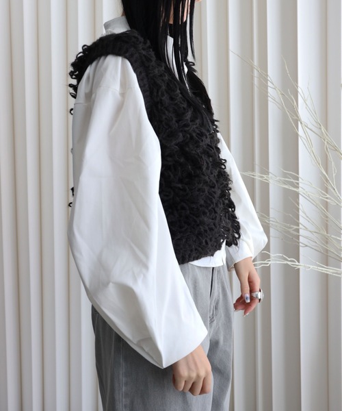 YENNA（イェンナ）の「ループヤーンニットノースリカーディガン（ベスト・レディース・アイボリー/ベージュ/ブラック・FREE）」の5枚目の写真