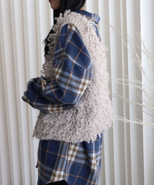 YENNA（イェンナ）の「ループヤーンニットノースリカーディガン（ベスト・レディース・アイボリー/ベージュ/ブラック・FREE）」の12枚目の写真