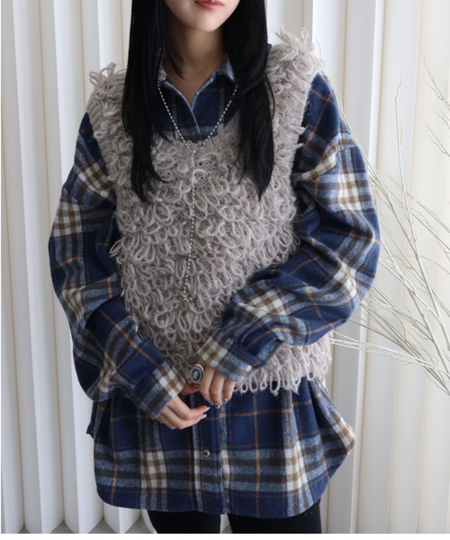 YENNA（イェンナ）の「ループヤーンニットノースリカーディガン（ベスト・レディース・アイボリー/ベージュ/ブラック・FREE）」の14枚目の写真