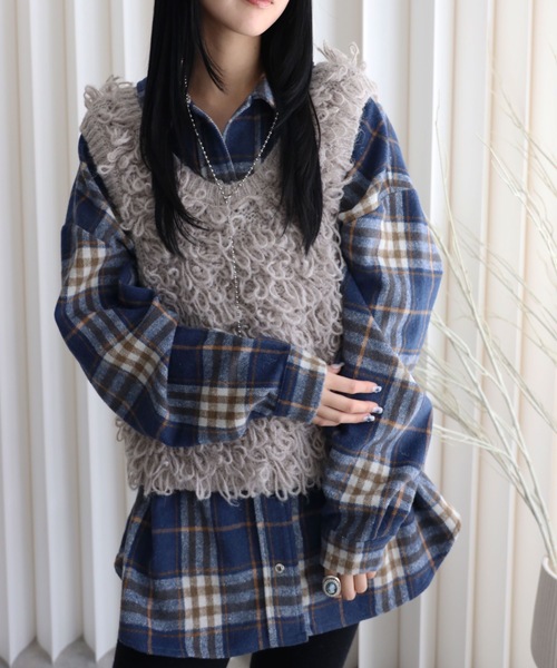 YENNA（イェンナ）の「ループヤーンニットノースリカーディガン（ベスト・レディース・アイボリー/ベージュ/ブラック・FREE）」の15枚目の写真