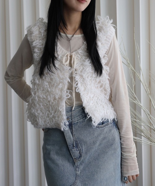 YENNA（イェンナ）の「ループヤーンニットノースリカーディガン（ベスト・レディース・アイボリー/ベージュ/ブラック・FREE）」の22枚目の写真