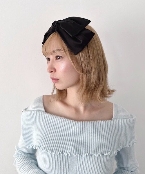 Loueme(ルエム)の「サテンリボンカチューシャ(カチューシャ・レディース・ピンク/アイボリー/ブラック/ライトブルー・FREE)」の6枚目の写真