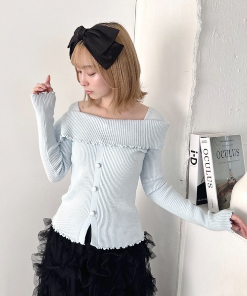 Loueme(ルエム)の「サテンリボンカチューシャ(カチューシャ・レディース・ピンク/アイボリー/ブラック/ライトブルー・FREE)」の7枚目の写真