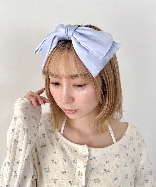 Loueme(ルエム)の「サテンリボンカチューシャ(カチューシャ・レディース・ピンク/アイボリー/ブラック/ライトブルー・FREE)」の13枚目の写真