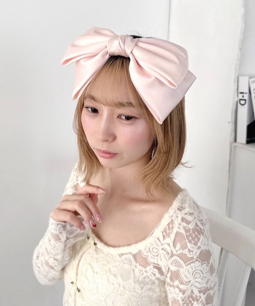 Loueme(ルエム)の「サテンリボンカチューシャ(カチューシャ・レディース・ピンク/アイボリー/ブラック/ライトブルー・FREE)」の19枚目の写真