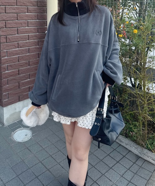 nemne store(ネンネストア)の「フリース配色アノラック(ブルゾン・レディース・チャコール/ネイビー/アイボリー・SMALL/MEDIUM)」の3枚目の写真