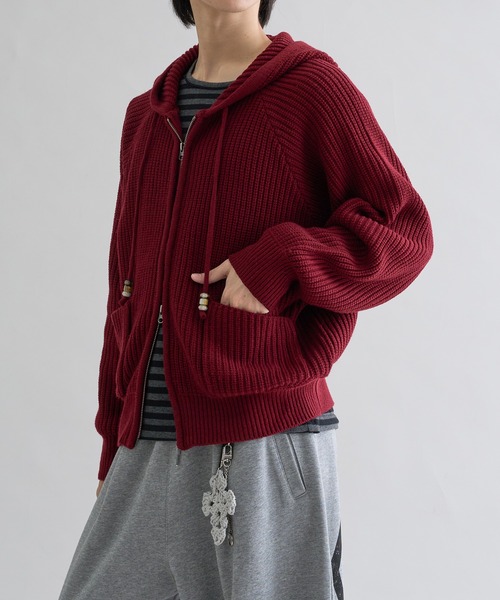 EPNK（イーピーエヌケー）の「Beads Cord Knit Zip Hoodie / ビーズコード ニット ジップフーディ（ニット/セーター・メンズ・ブラウン/ボルドー・SMALL/MEDIUM/LARGE）」の9枚目の写真