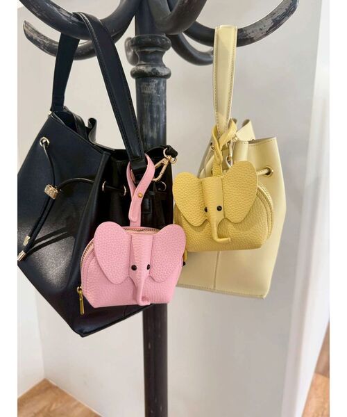 MERCURYDUO（マーキュリーデュオ）の「エレファントミニバッグチャーム（キーホルダー・レディース・アイボリー/ピンク/フレッシュイエロー・FREE）」の4枚目の写真