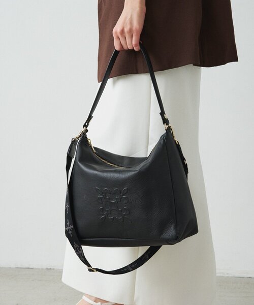 russet(ラシット)の「エンボスモノグラム2WAYショルダーバッグ(ショルダーバッグ・レディース・グレー系その他/アイボリー/ブラック/ライトグレー/ベージュ/ブラウン・FREE)」の19枚目の写真