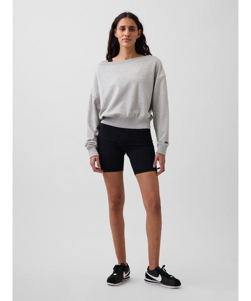GAP(ギャップ)の「ヴィンテージソフト フレンチテリー オーバーサイズ オープンネックライン クロップド スウェットシャツ(スウェット・レディース・ホワイト/ブラック/グレー・XXS/XL/L/M/XS/S)」の21枚目の写真