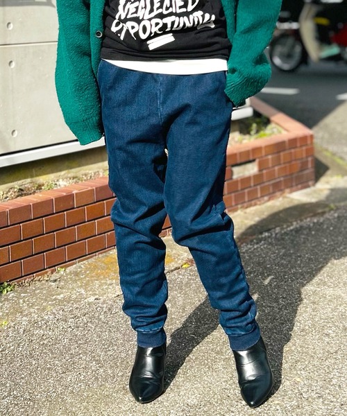 BEATJIVE(ビートジャイブ)の「裏起毛 デニム ジョガーパンツ ストレッチ(デニムパンツ・レディース・ネイビー/ブルー・2/3)」の2枚目の写真