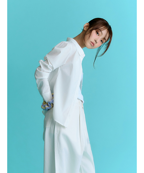 Bb' BENETTON(ビーフラットベネトン)の「ストレッチスタンダードフィットシャツ (オフホワイト)(シャツ/ブラウス・レディース・その他・S/M)」の2枚目の写真
