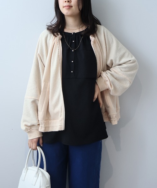 leswel(レスウェル)の「【L~5L 大きいサイズ】シアサッカーフリルブラウス(シャツ/ブラウス・レディース・ブラック/クリーム/ブルー・L/LL/3L/4L/5L)」の8枚目の写真