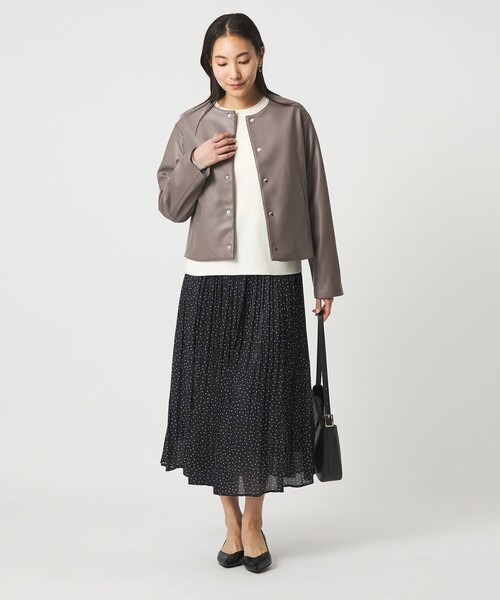 A DAY IN THE LIFE UNITED ARROWS(アデイインザライフユナイテッドアローズ)の「レザーライク ブルゾン <A DAY IN THE LIFE>(ライダースジャケット・レディース・グレー系/ブラック・FREE)」の5枚目の写真