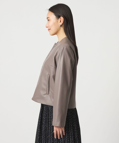 A DAY IN THE LIFE UNITED ARROWS(アデイインザライフユナイテッドアローズ)の「レザーライク ブルゾン <A DAY IN THE LIFE>(ライダースジャケット・レディース・グレー系/ブラック・FREE)」の7枚目の写真