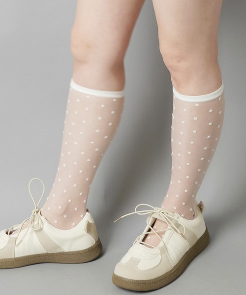 ドット柄シアーハイソックス（ソックス/靴下）｜SPINNS（スピンズ）の