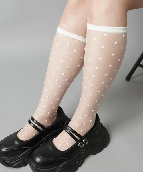 ドット柄シアーハイソックス（ソックス/靴下）｜SPINNS（スピンズ）の