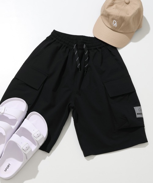 KRIFF MAYER Kid's Collection(クリフメイヤーキッズコレクション)の「【速乾・軽量】シアサッカーカーゴショーツ(その他パンツ・キッズ・ベージュ/ブラック/オリーブ/グレー・120/130/140/150/160/170)」の2枚目の写真