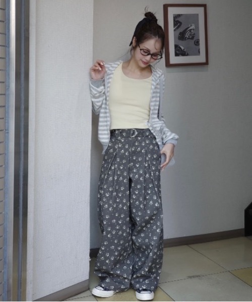 jumelle（ジュメロ）の「小花柄ワイドパンツ（その他パンツ・レディース・クリーム/チャコール・MEDIUM/SMALL）」の19枚目の写真