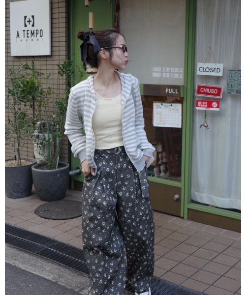 jumelle（ジュメロ）の「小花柄ワイドパンツ（その他パンツ・レディース・クリーム/チャコール・MEDIUM/SMALL）」の21枚目の写真