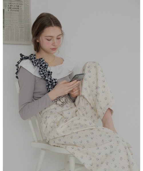 jumelle（ジュメロ）の「小花柄ワイドパンツ（その他パンツ・レディース・クリーム/チャコール・MEDIUM/SMALL）」の17枚目の写真